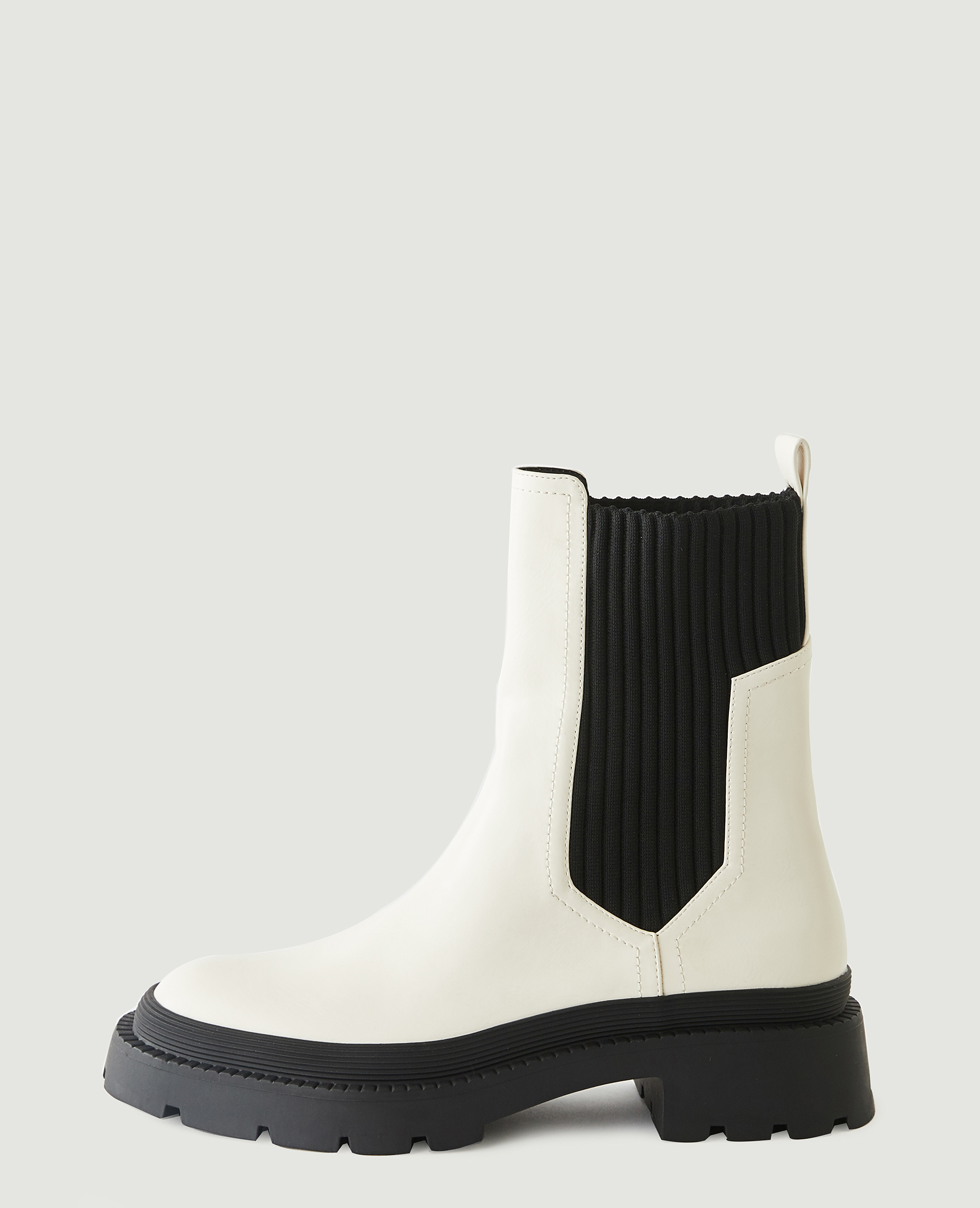Bottines noires et blanches outlet
