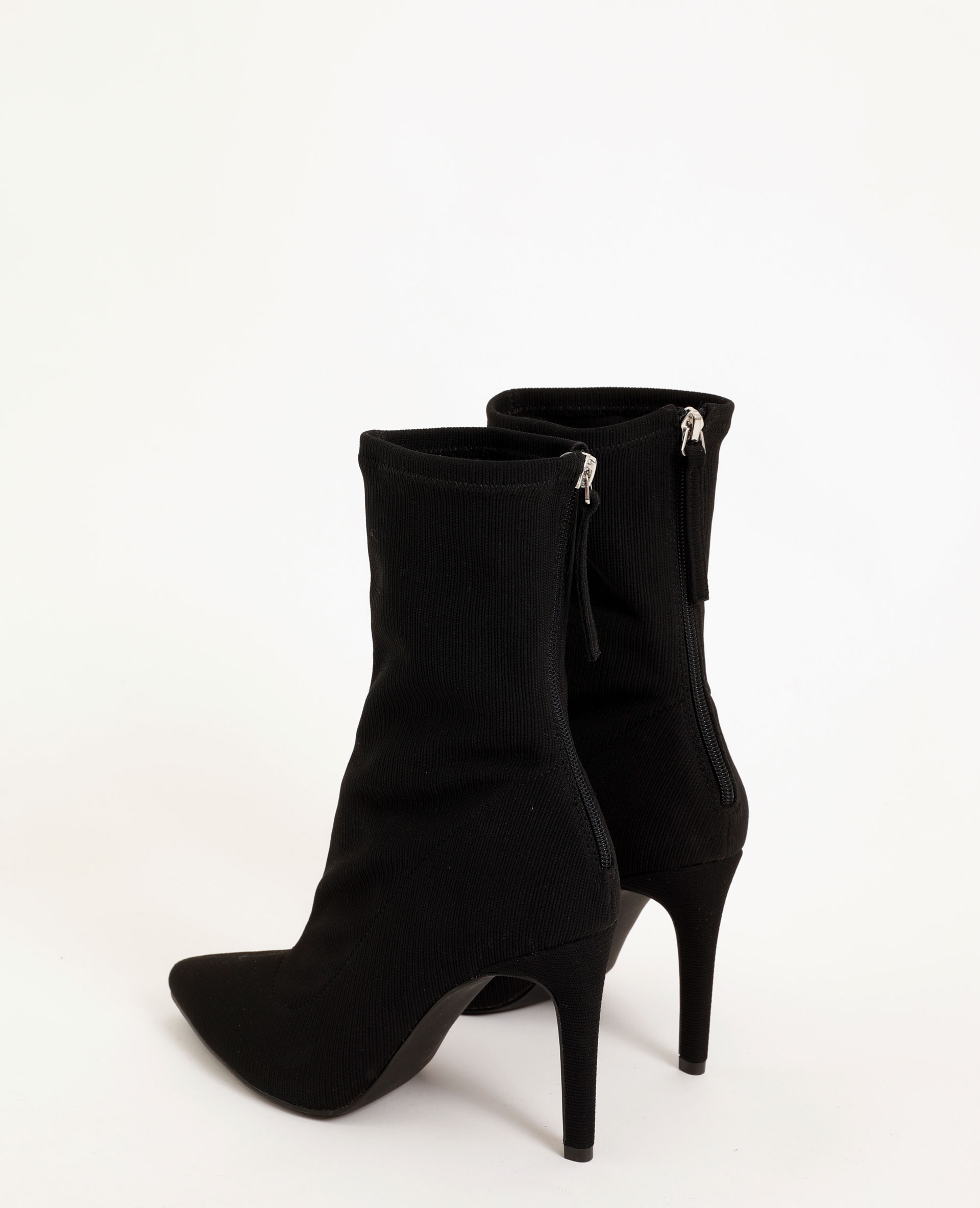 boots pointues plates