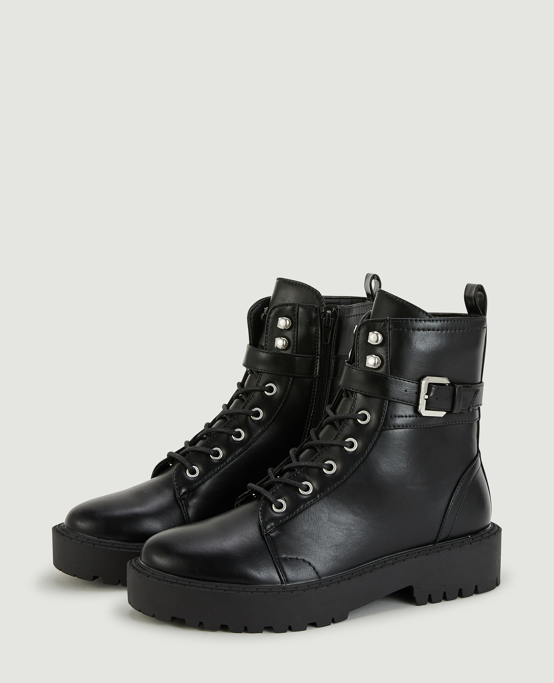 Bottines à lacets et bride noir - Pimkie