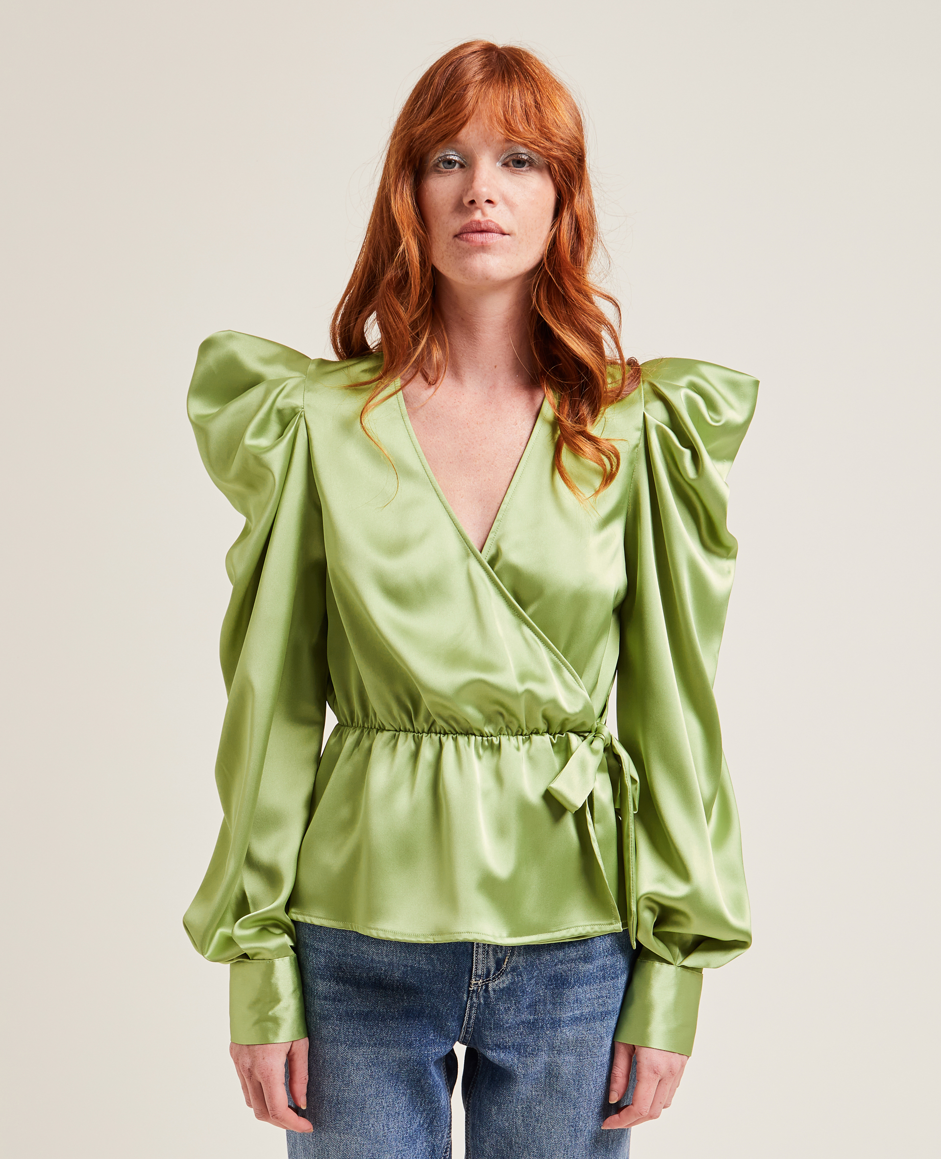 Blouse cache-cœur en satin vert - Pimkie