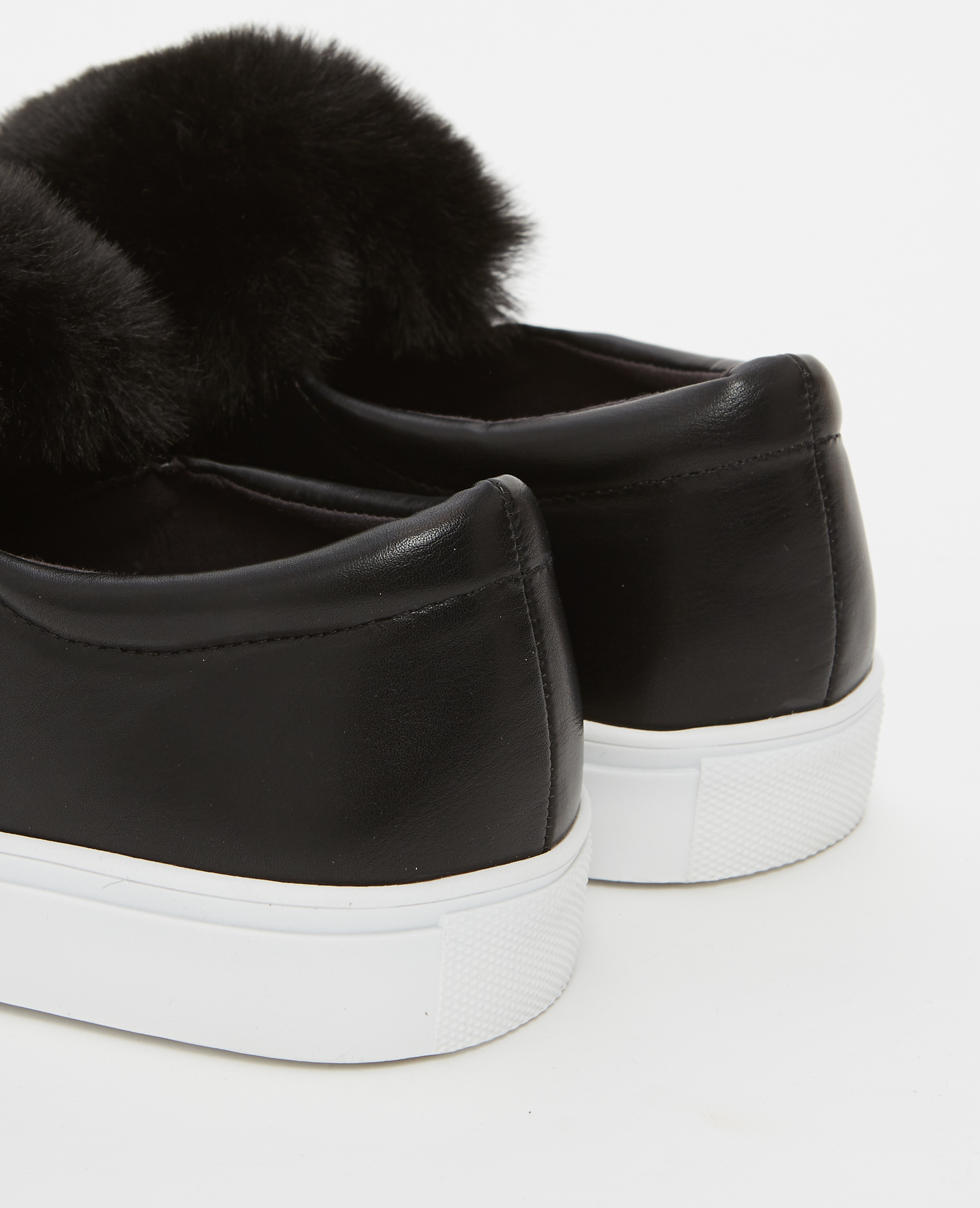 Baskets slip on fausse fourrure Pimkie