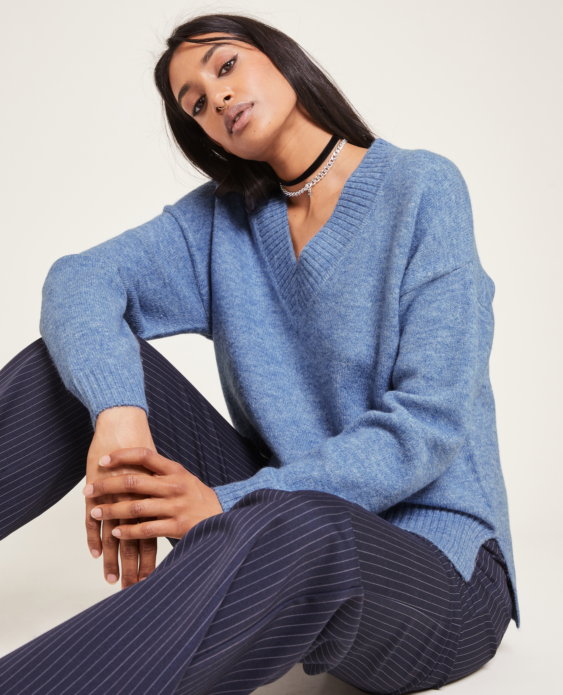 Pull grand col V bleu - Pimkie