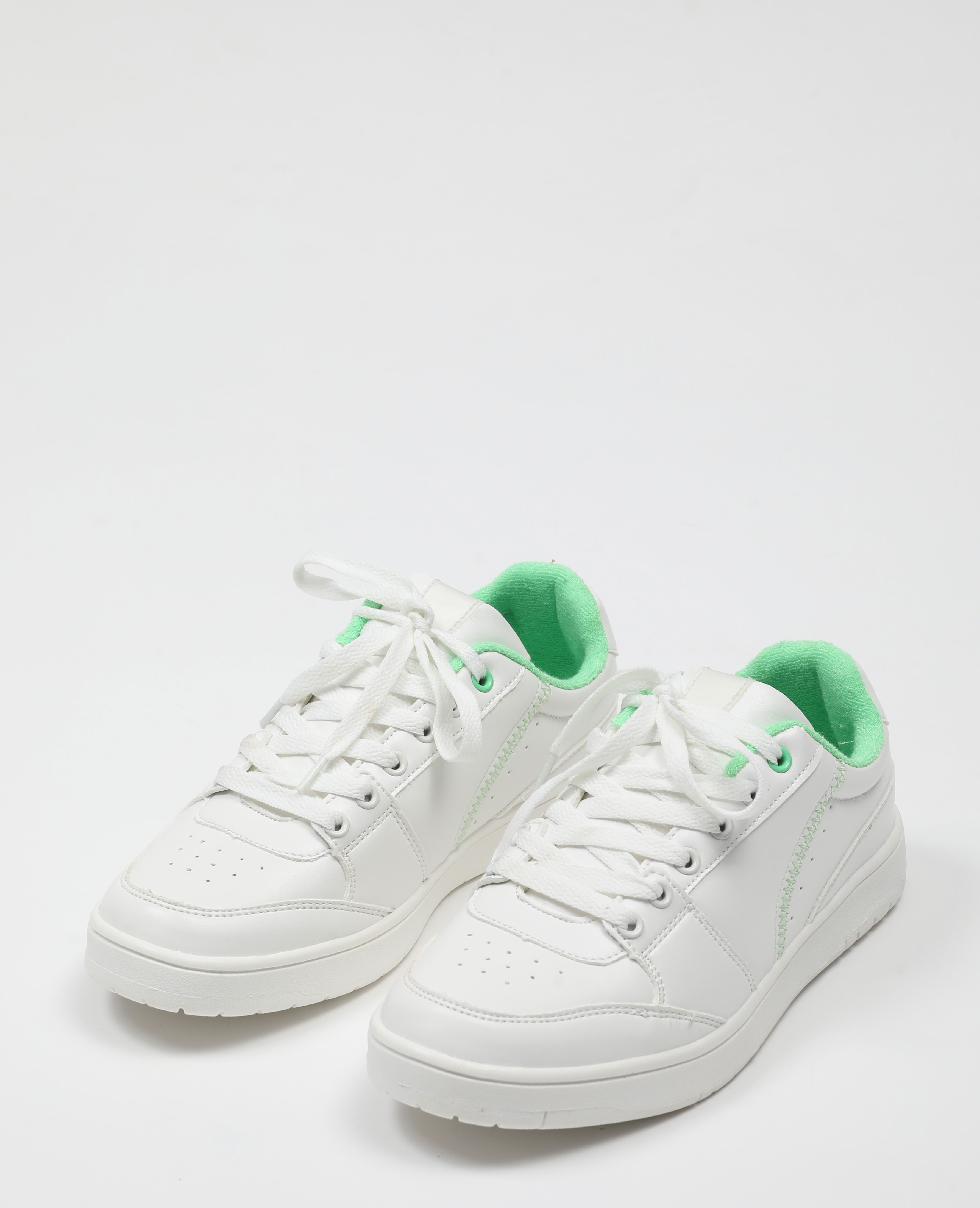 Baskets a lacets