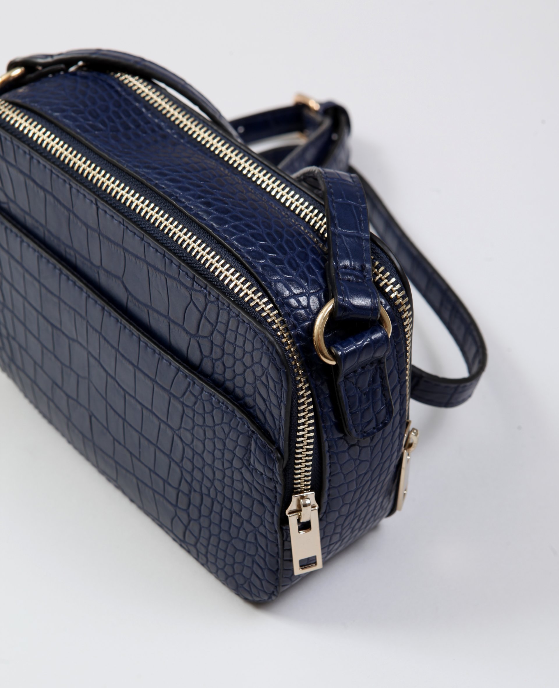 Sac bleu foncé 2025