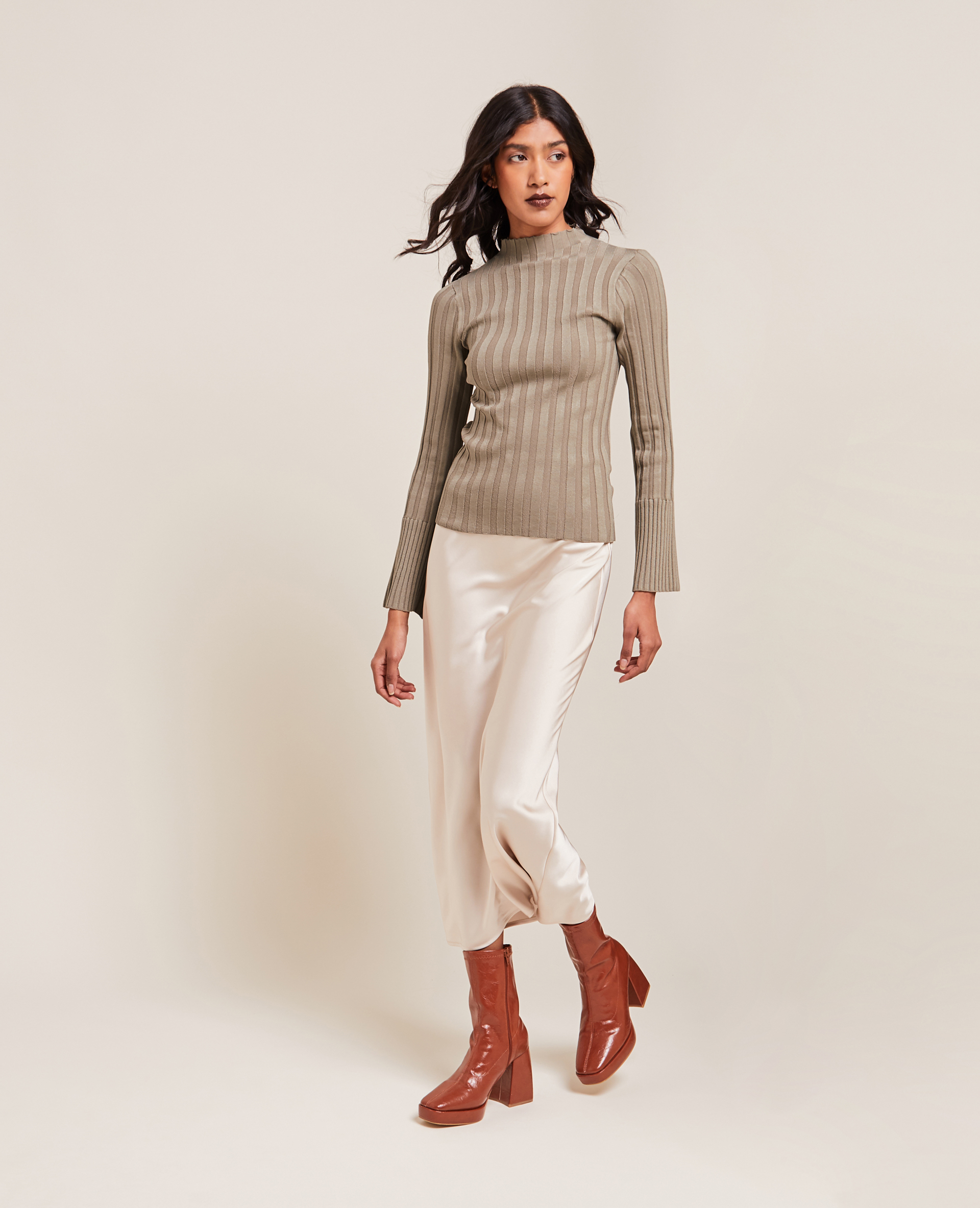 Pull fin en maille côtelée taupe - Pimkie