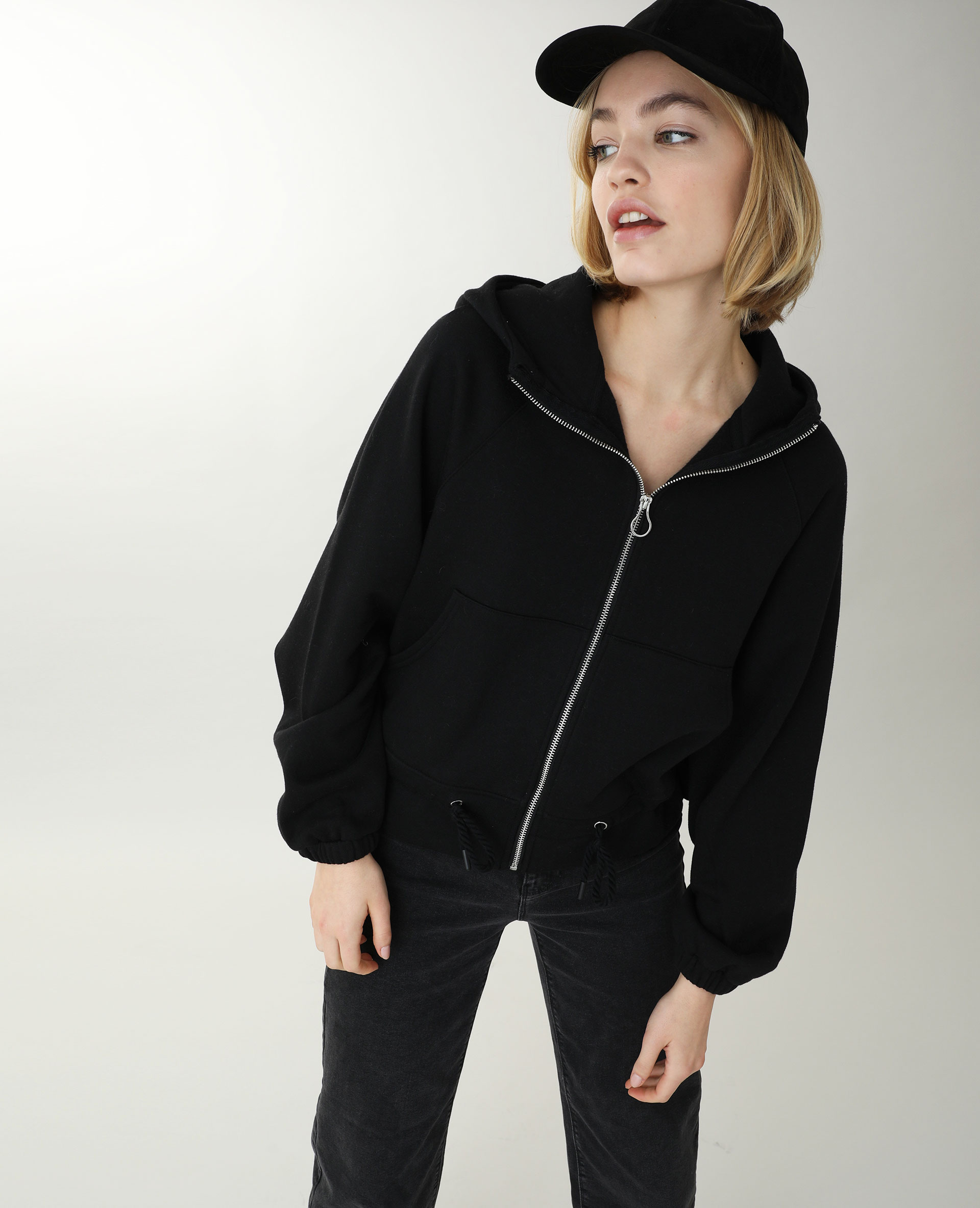 Veste a capuche noir deals