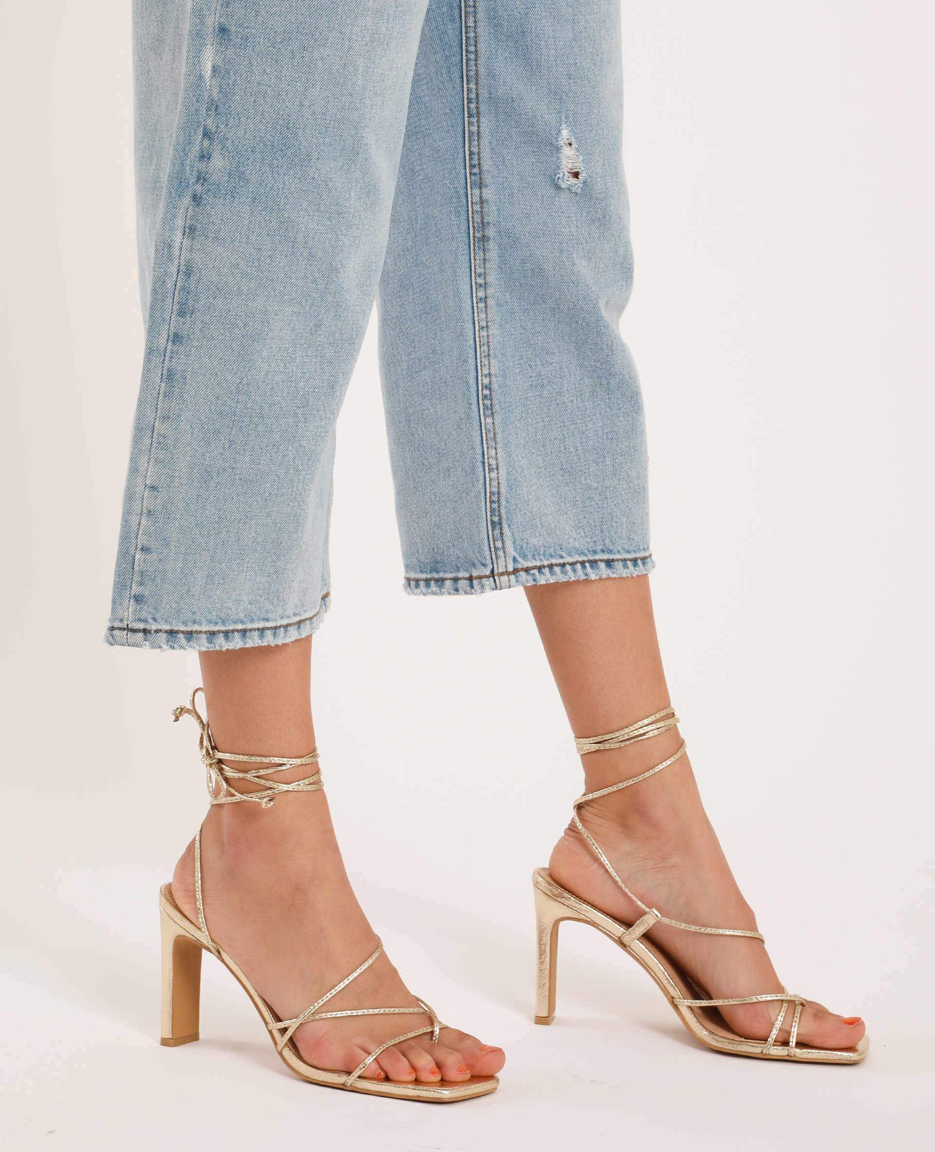 Chaussure a talon hot sale doré