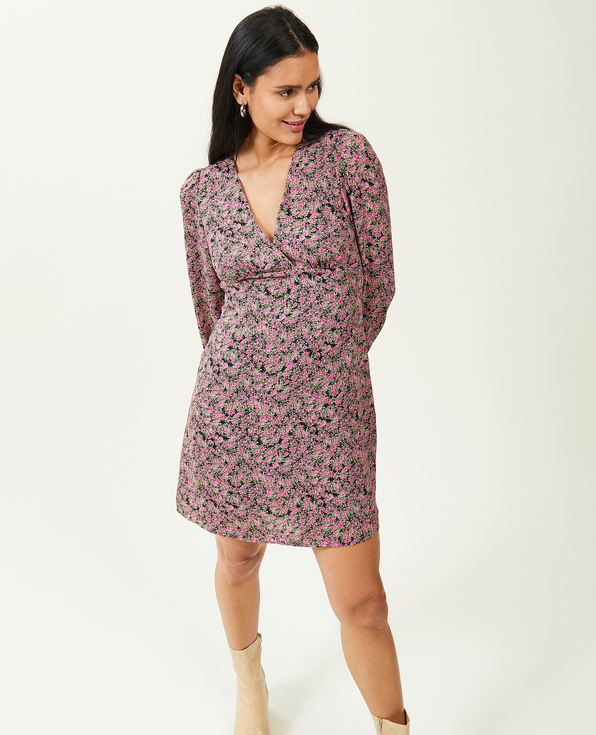 Robe courte et fluide noir - Pimkie
