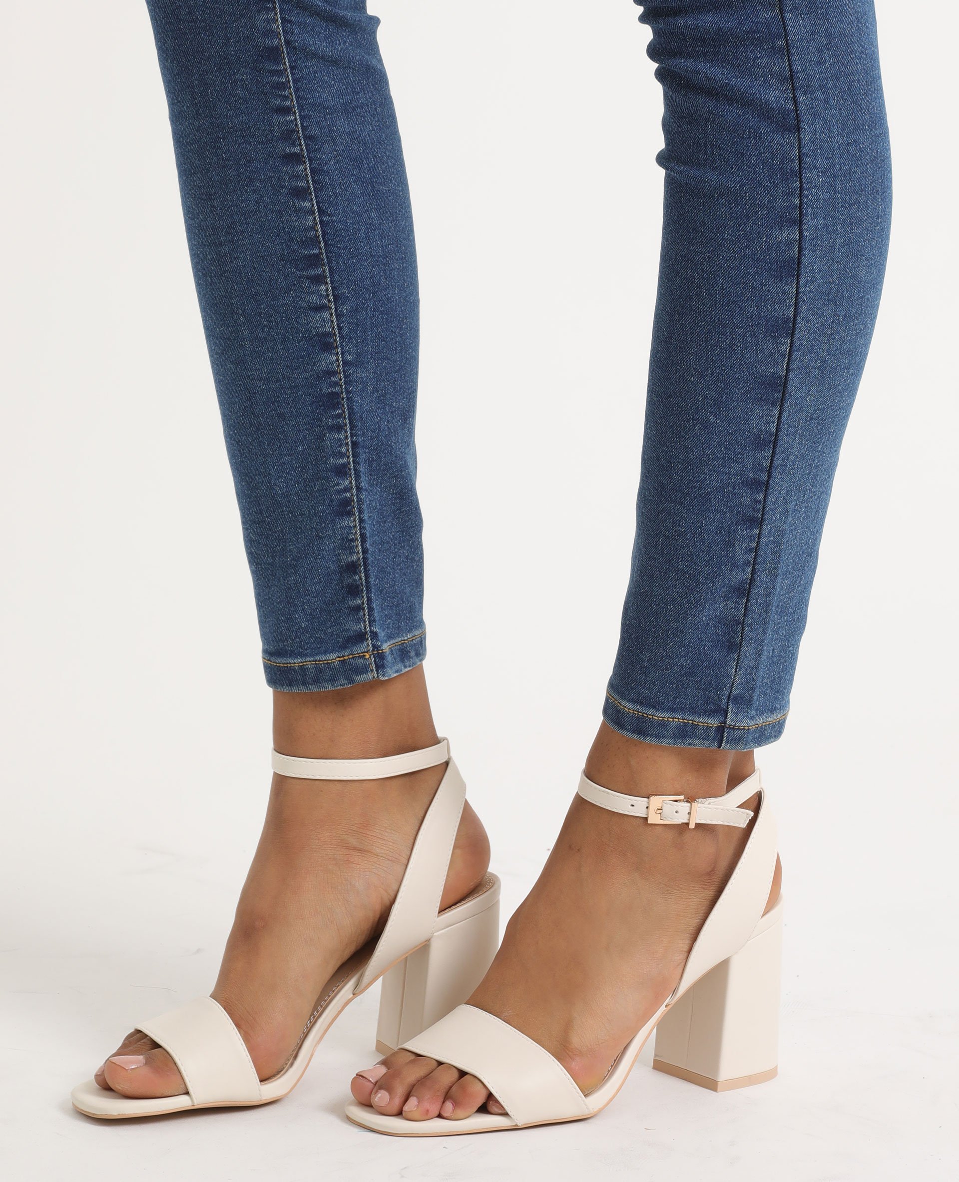 Sandales clearance talons blanches