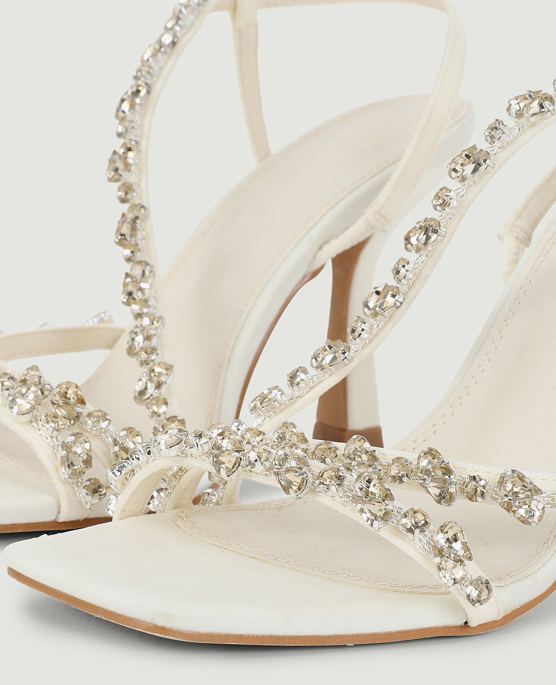 Sandales à talons avec brides et strass beige - Pimkie