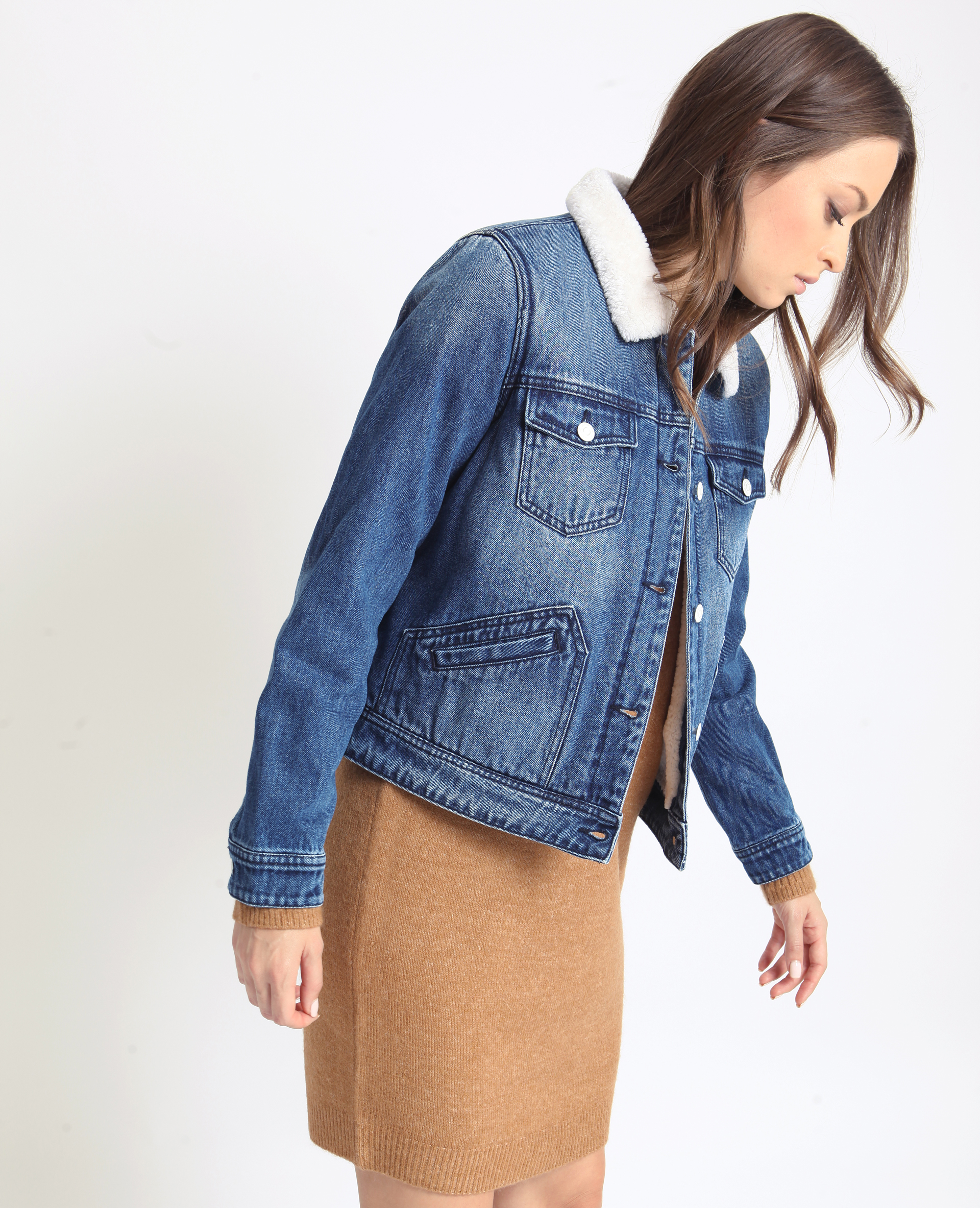 Veste en jeans et fourrure sale