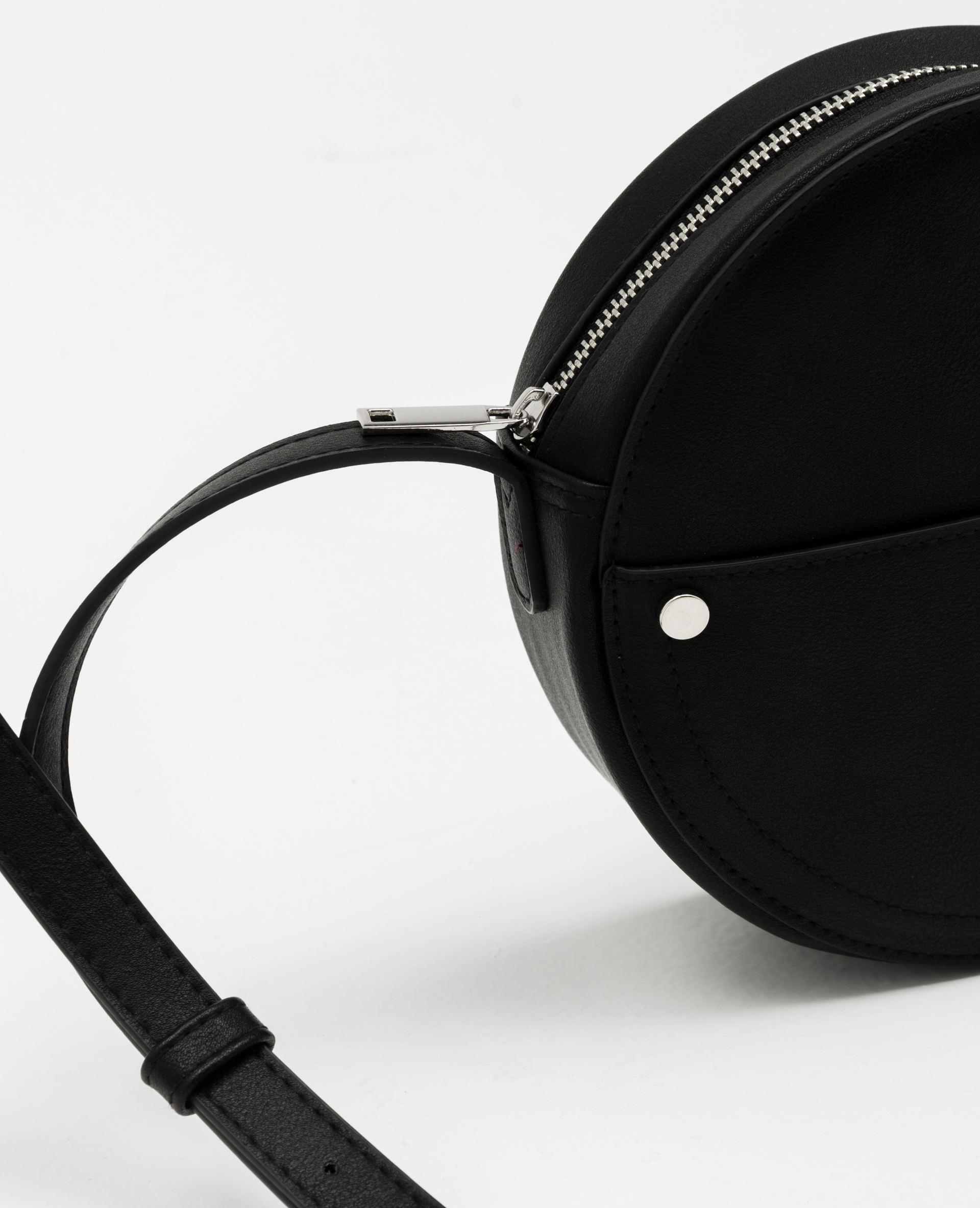 Sac rond en faux cuir noir - Pimkie