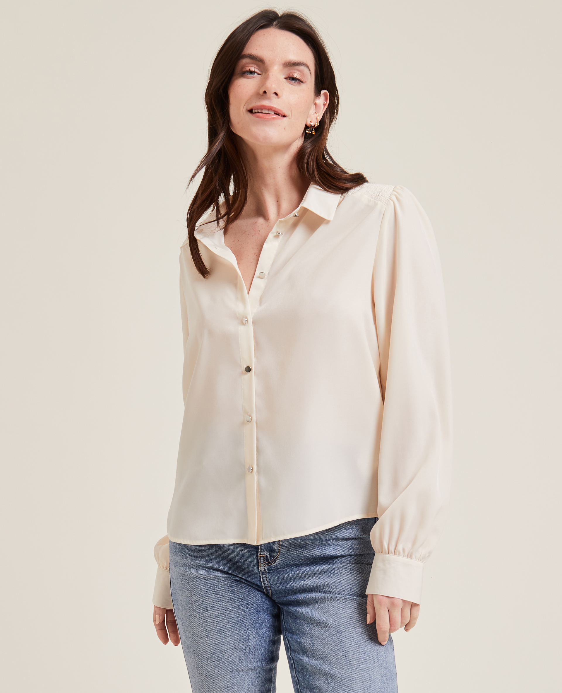 Chemise fluide avec boutons métal  beige - Pimkie