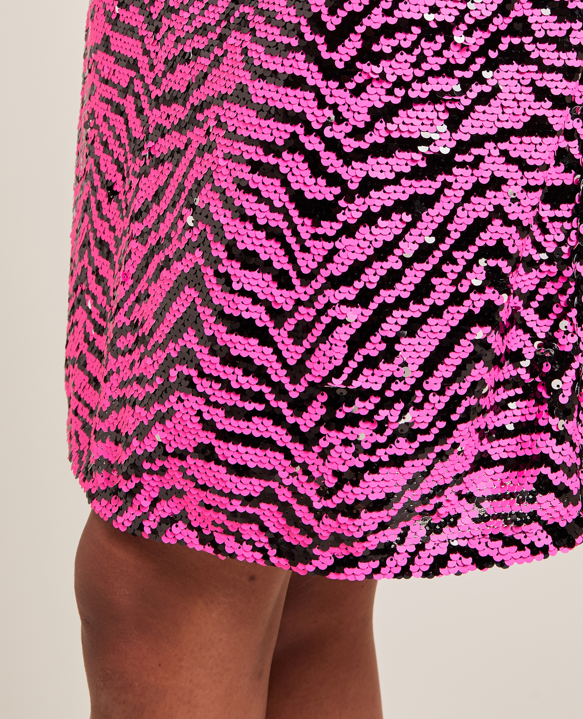 Robe courte avec sequins rose - Pimkie