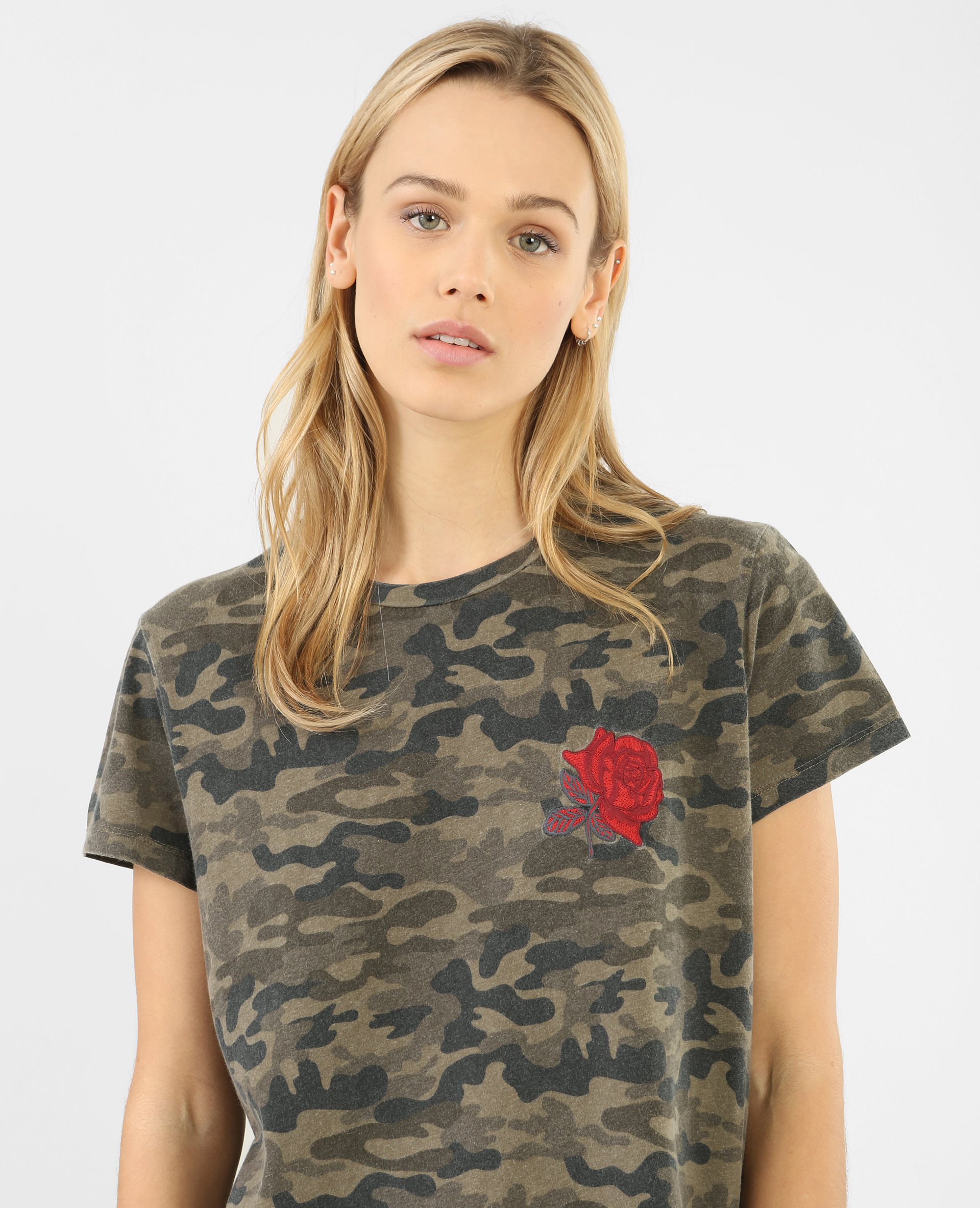 T-shirt army délavé broderie rose vert - Pimkie