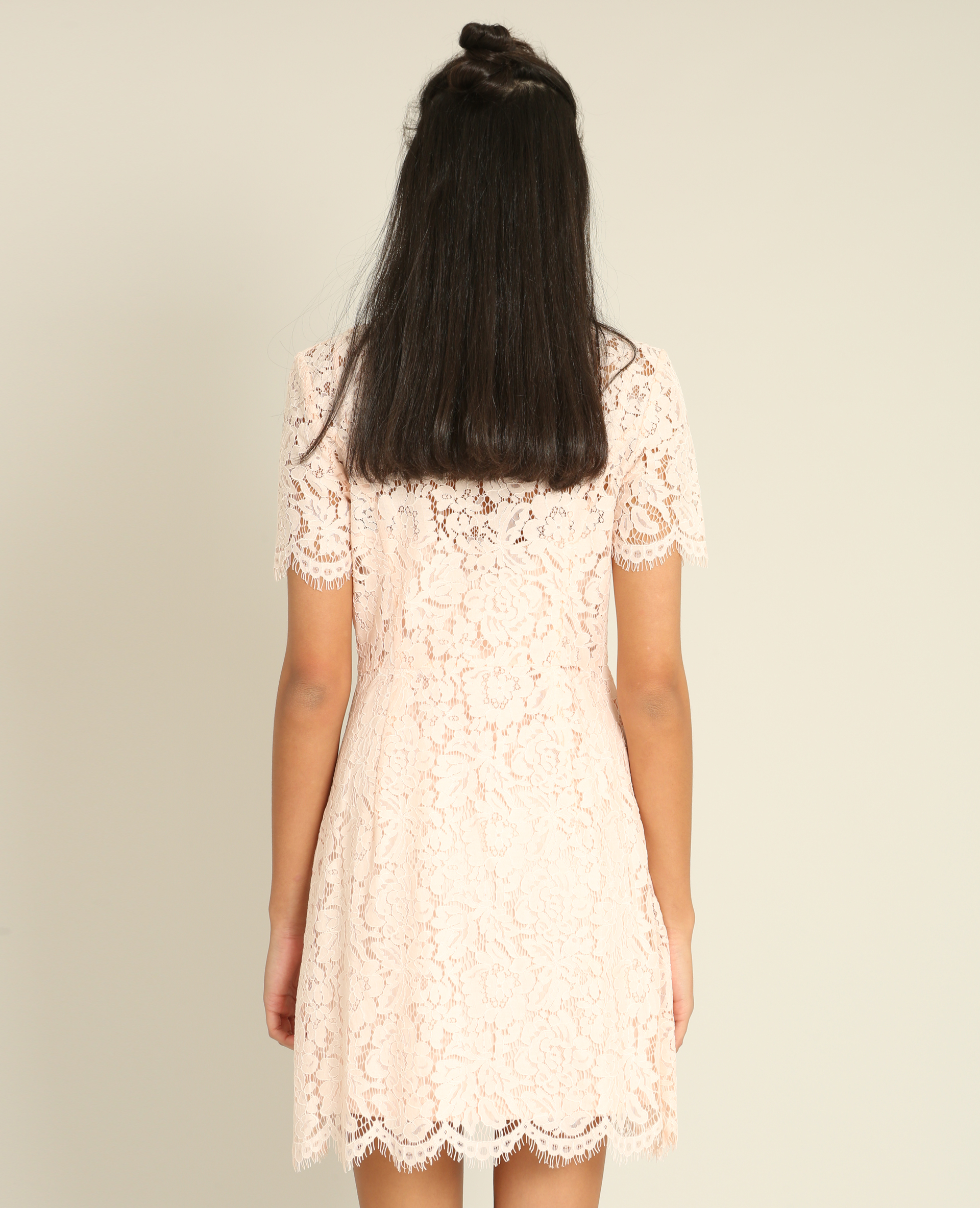 robe dentelle rose pale