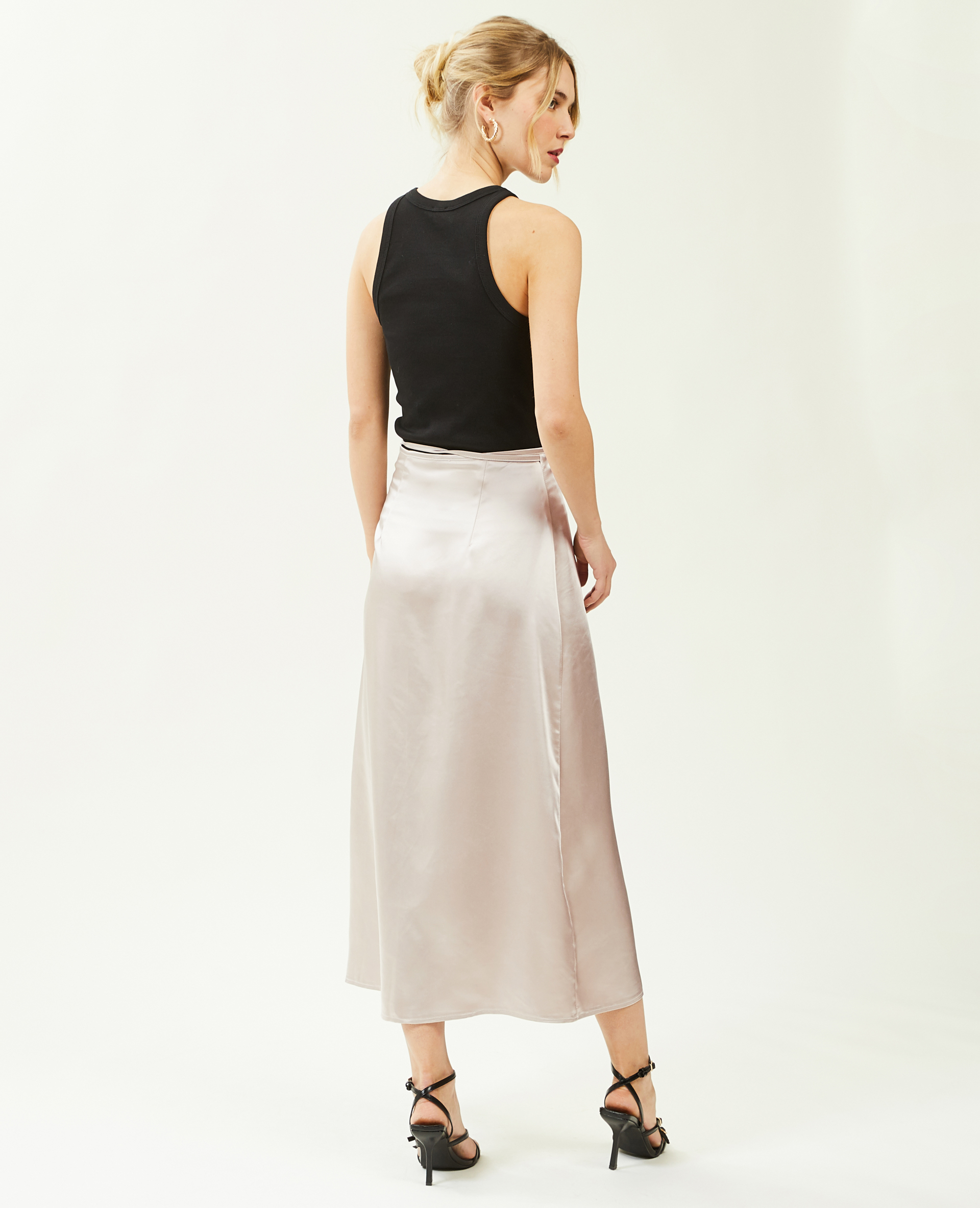 Jupe porte-feuille en satin écru - Pimkie