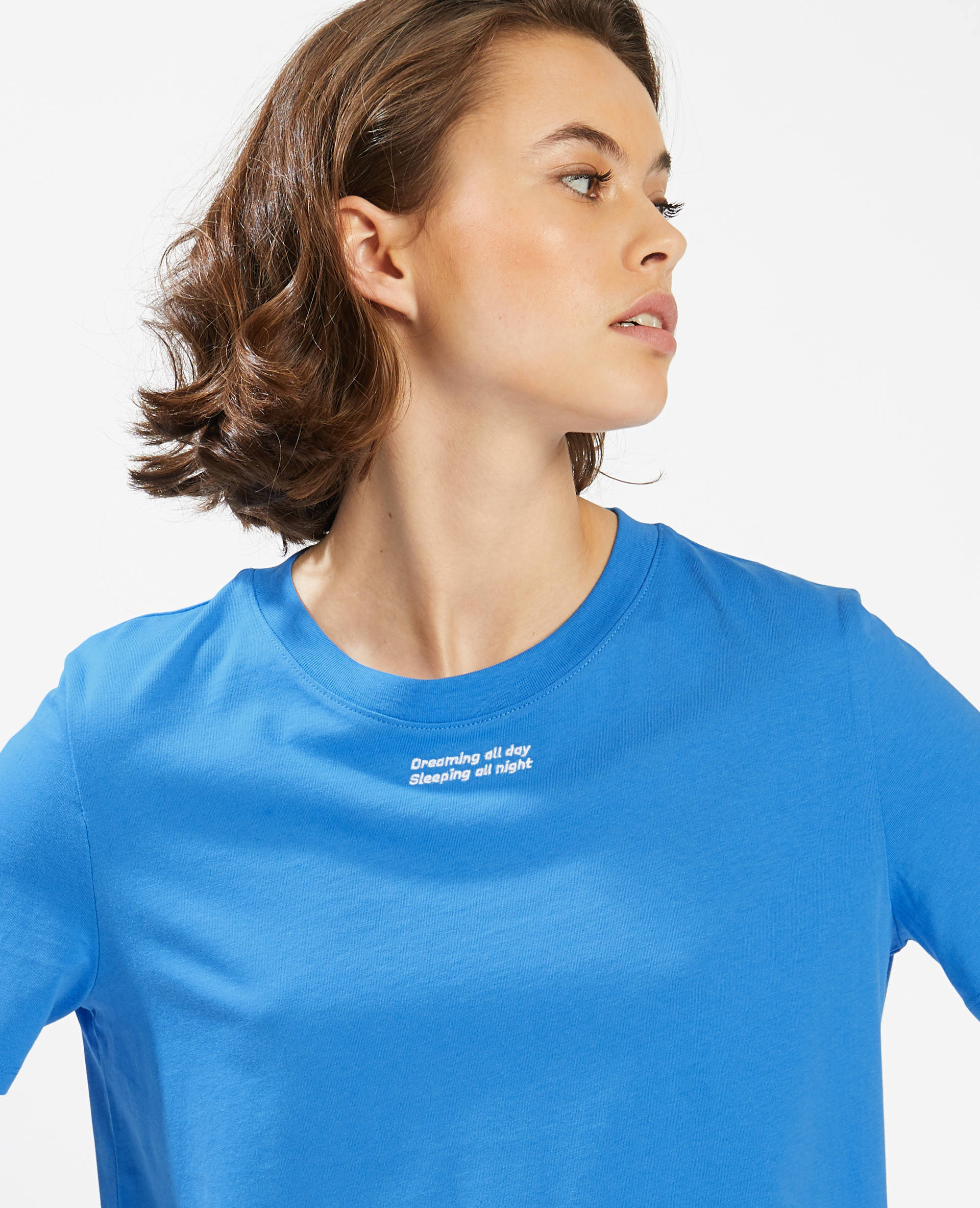 T-shirt inscription brodée bleu électrique - Pimkie