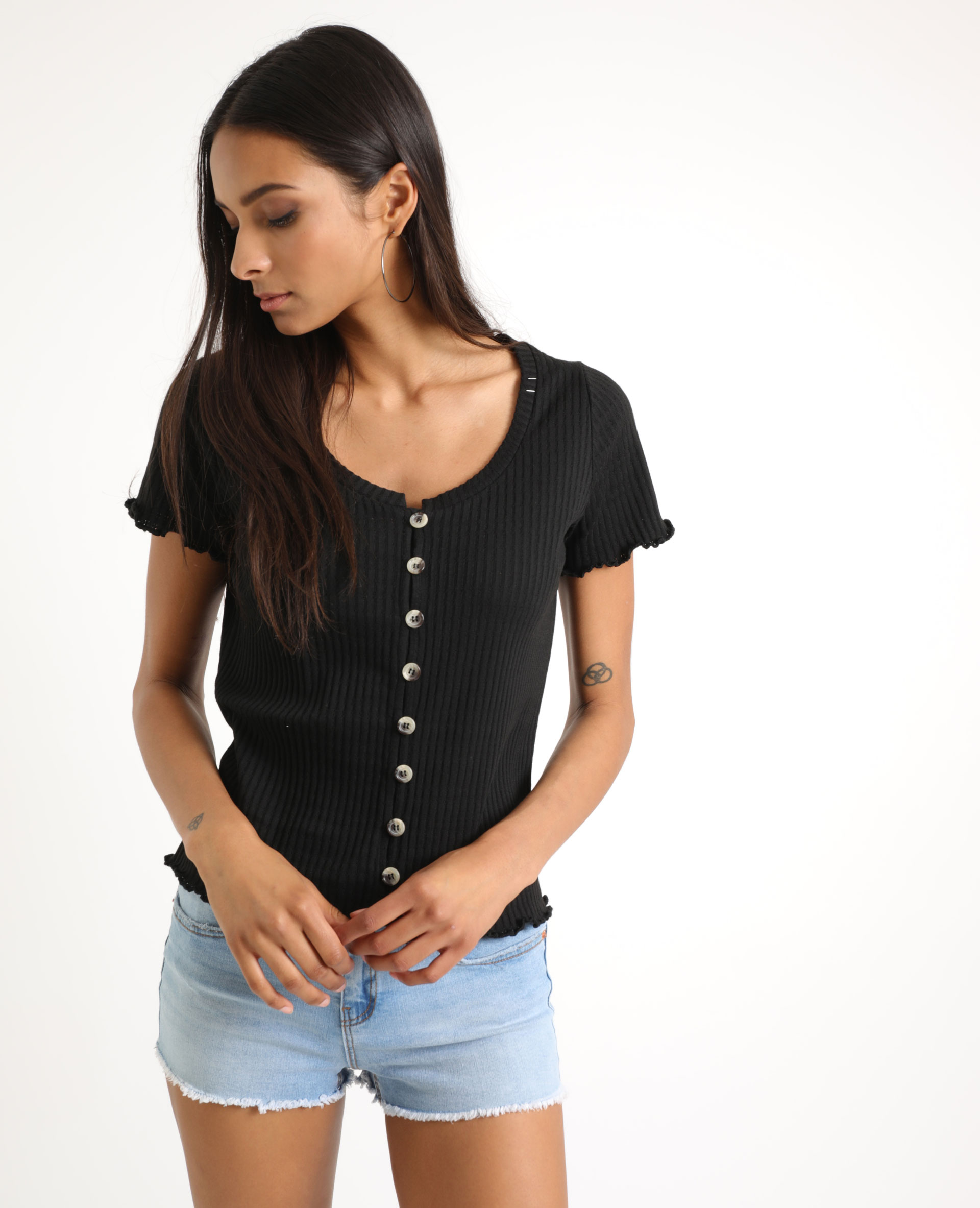 T shirt boutons