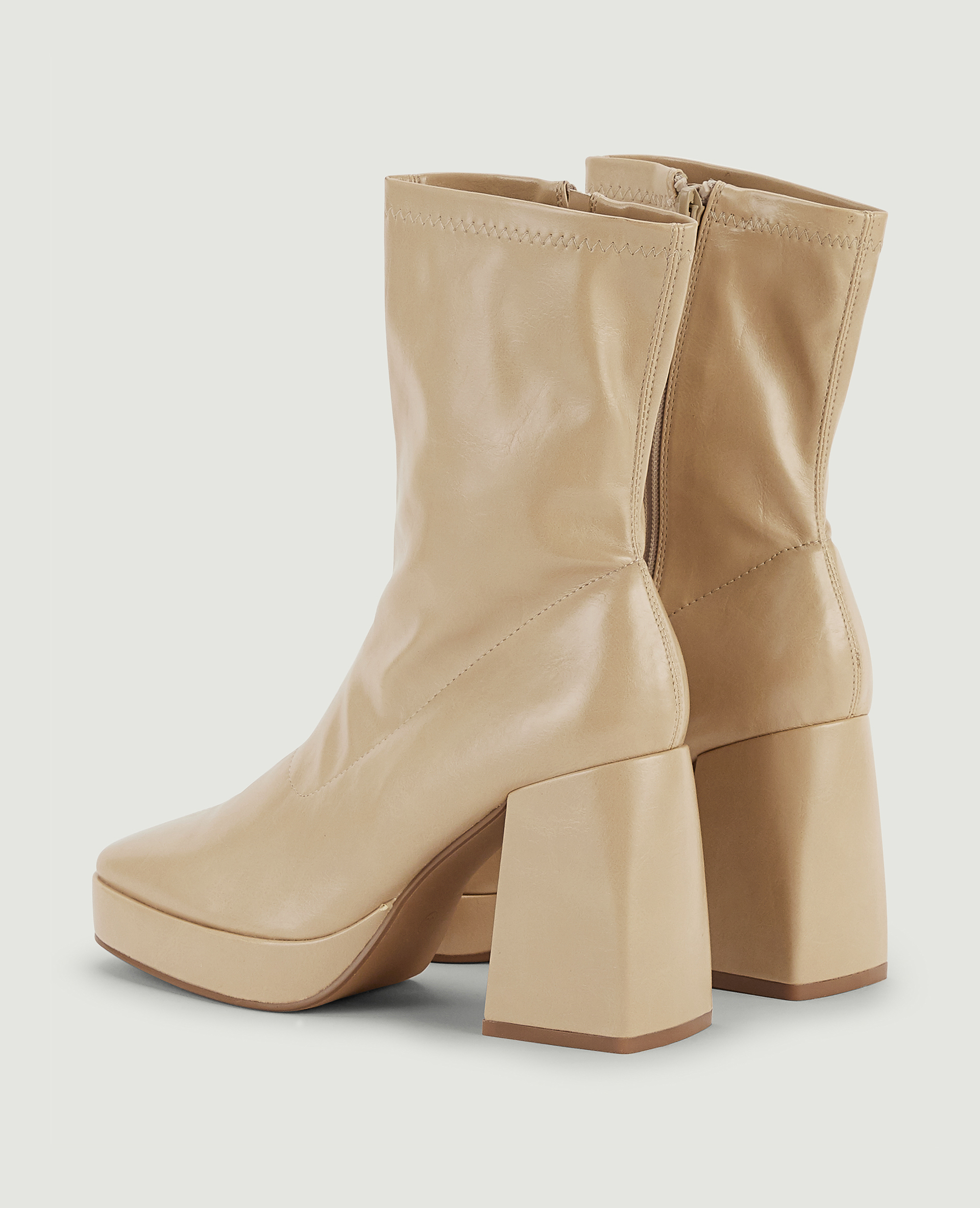 Boots plateforme bouts carrés beige - Pimkie